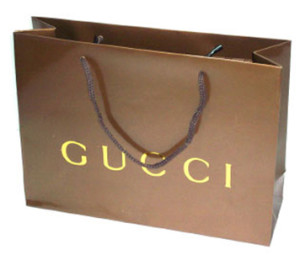 customized-paper shopping bags with embossing logo in UAE